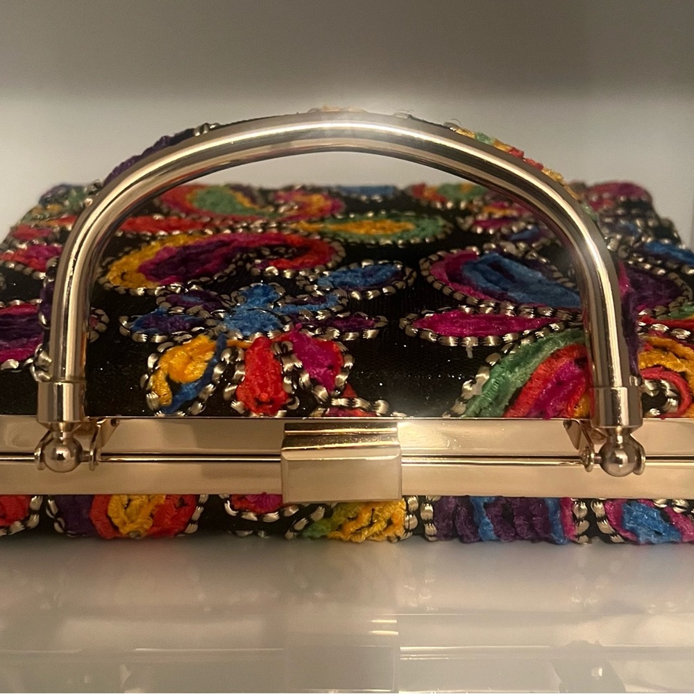 Embroidered Multicolor Handbag - Picture 4 of 5